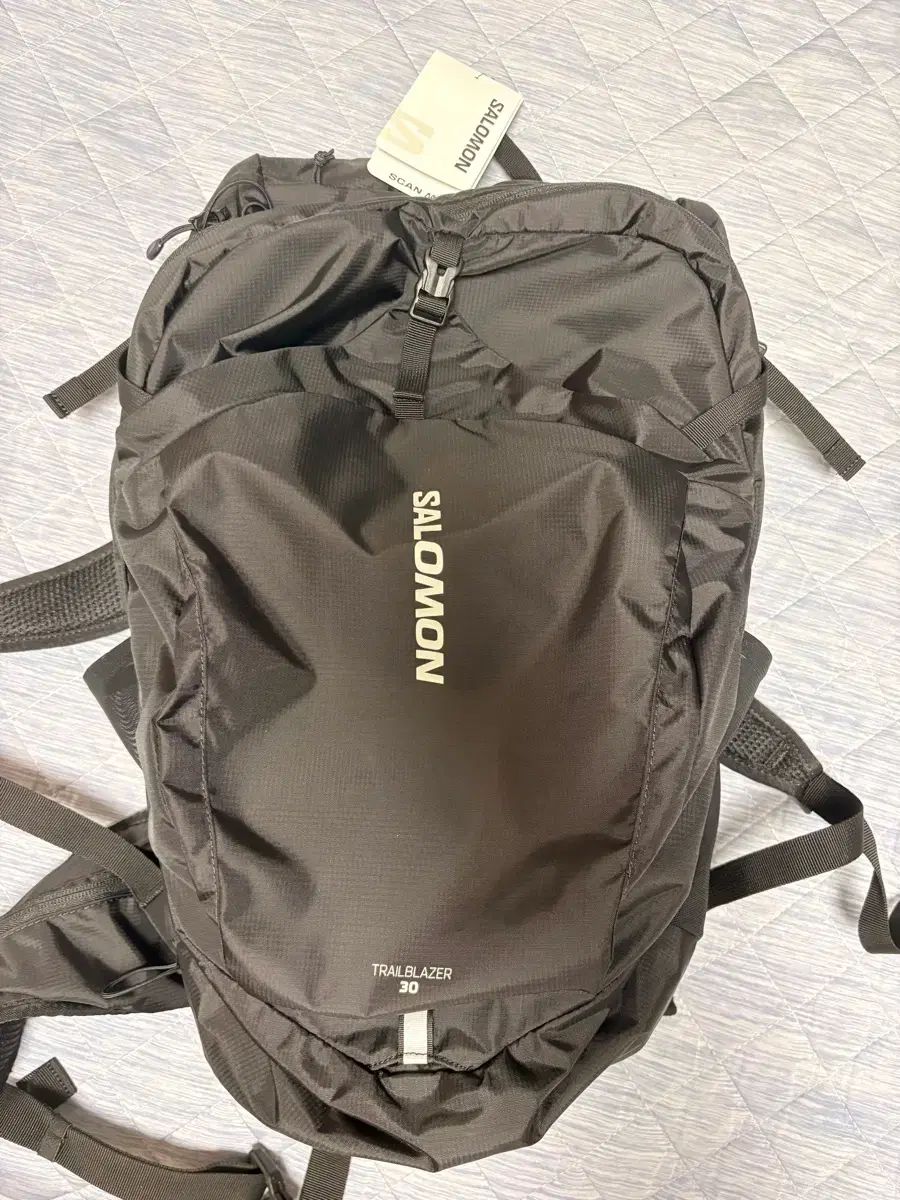 SALOMON サロモン トレイル ブレザー 30 バックパック ブラック 新品