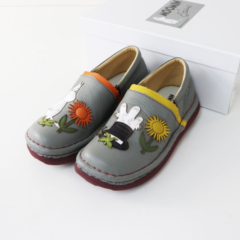 極美品 ムーミン MOOMIN x エスタシオン Estacion ムーミン＆ニョロニョロモチーフ本革スリッポン M＼グレー【2400015032276】