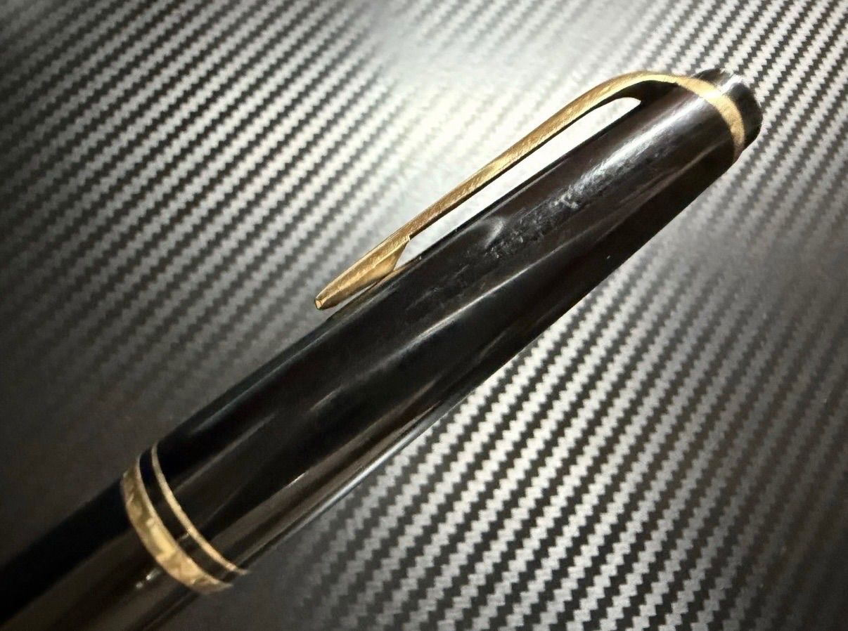 美品 モンブラン 吸入式 No.22 F 細字 万年筆 ブラック 美品 モンブラン montblanc 吸入式 No.22 F 細字 万年筆 ブラック