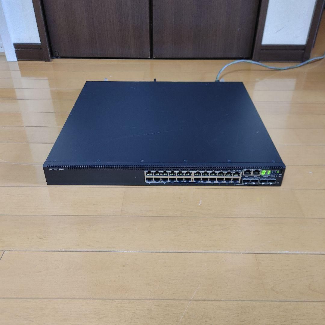【完全初期化済】DELL EMC S3124 L3スイッチ（10Gモジュール SFP-10G-SR×2本付）Dell OS9搭載 1GbE×24ポート/SFP+×2基 動作確認済 サーバーラック・宅内ラボ環境・CCNP実機検証用に デル