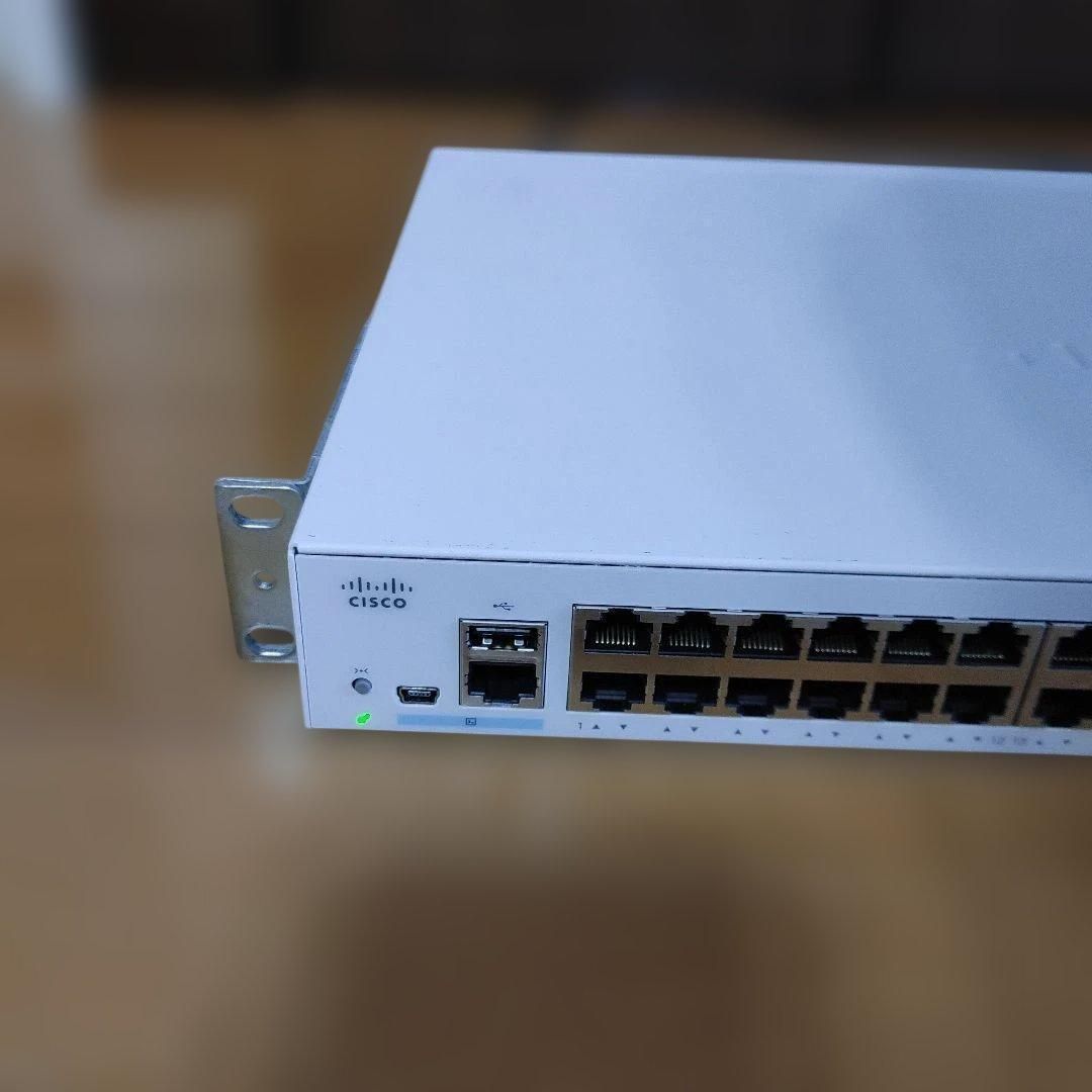 初期化済】Cisco Catalyst C1000-48T-4G-L 高性能L2スイッチ【動作確認