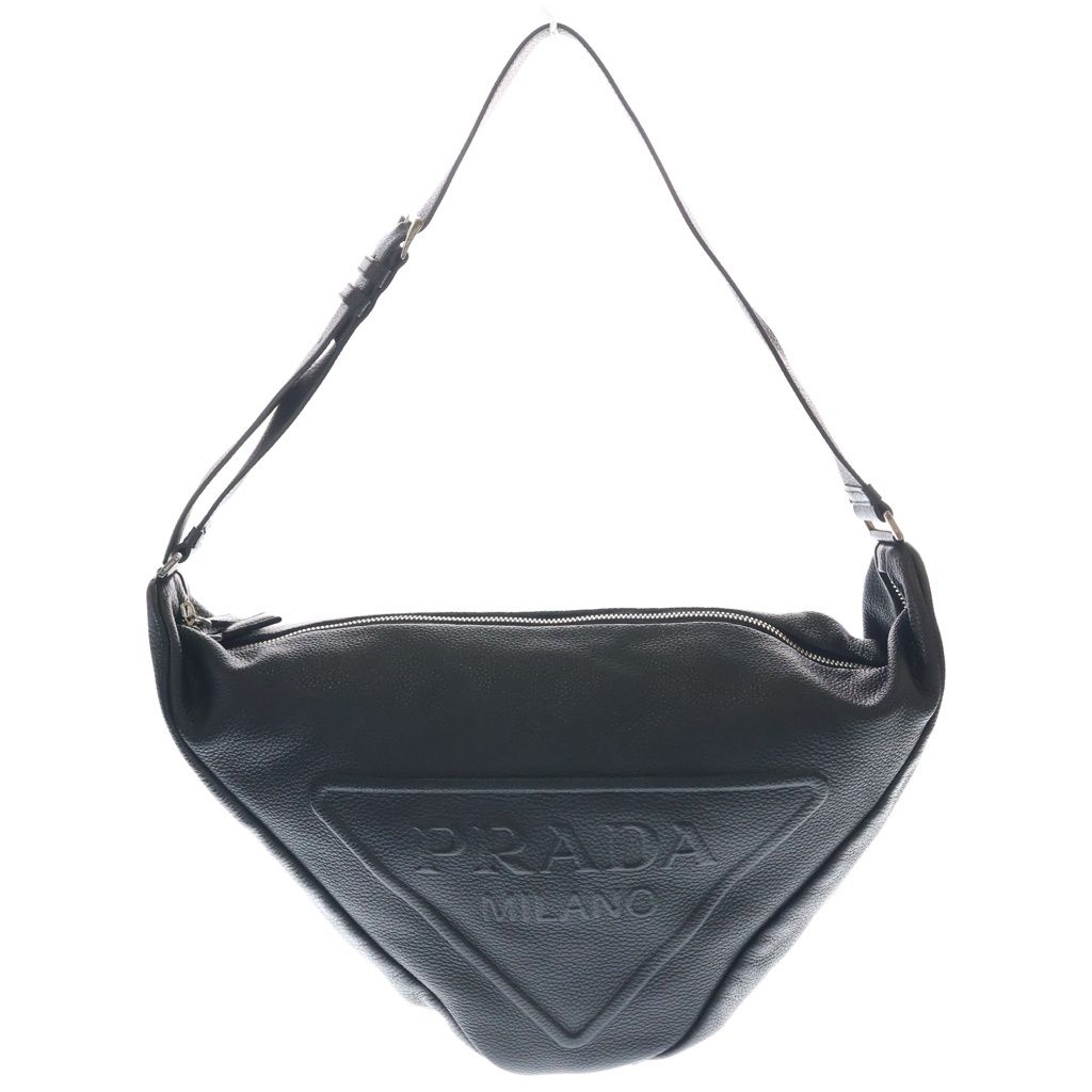 PRADA (プラダ) トライアングル ヴィッテロダイノレザー ショルダーバッグ エンボスロゴ ブラック シルバー金具 斜め掛け クロスボディバッグ 2VY007 V DLO 2BBE F0002 2VY007