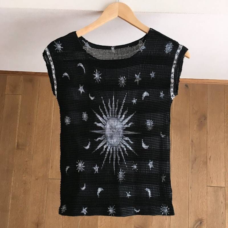 美品 ISSEY MIYAKE イッセイミヤケ トップス2 - メルカリ