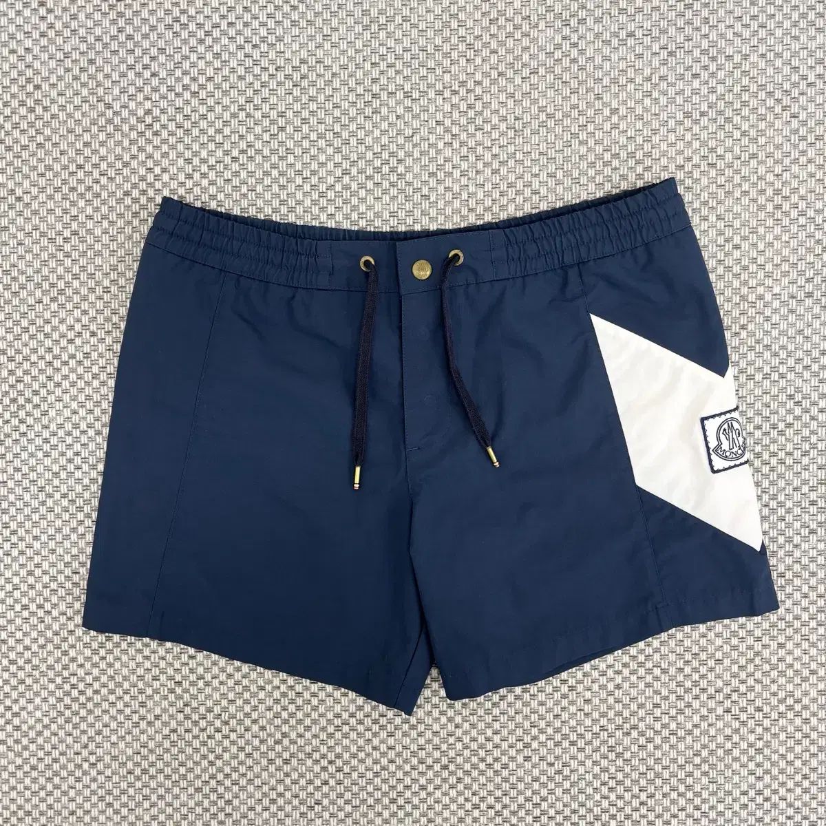 2025年 モンクレール MONCLER ショートパンツ ハーフパンツ 水陸両用
