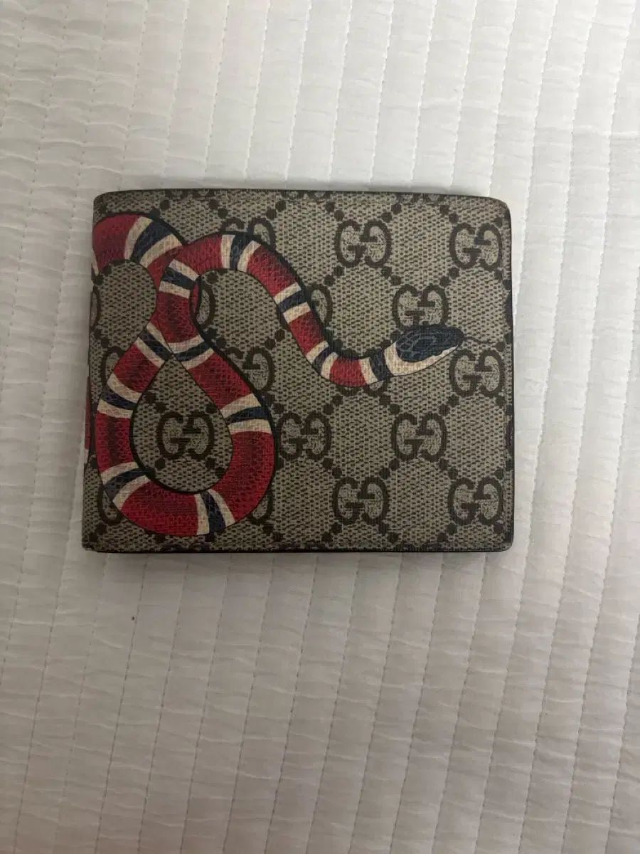 グッチ スネーク 二つ折り財布 (A級)