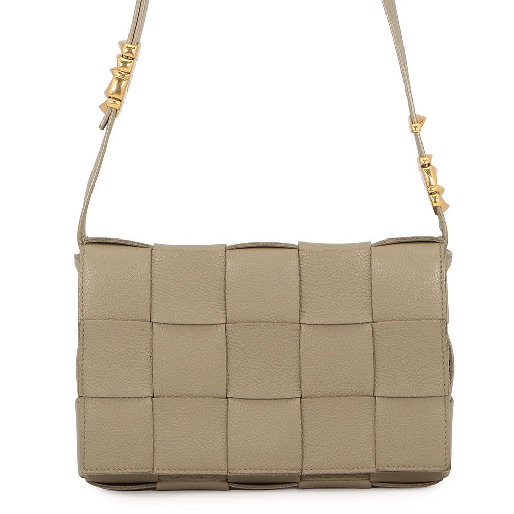 ボッテガヴェネタ ショルダーバッグ イントレチャート カセット レザー 666870 BOTTEGA VENETA