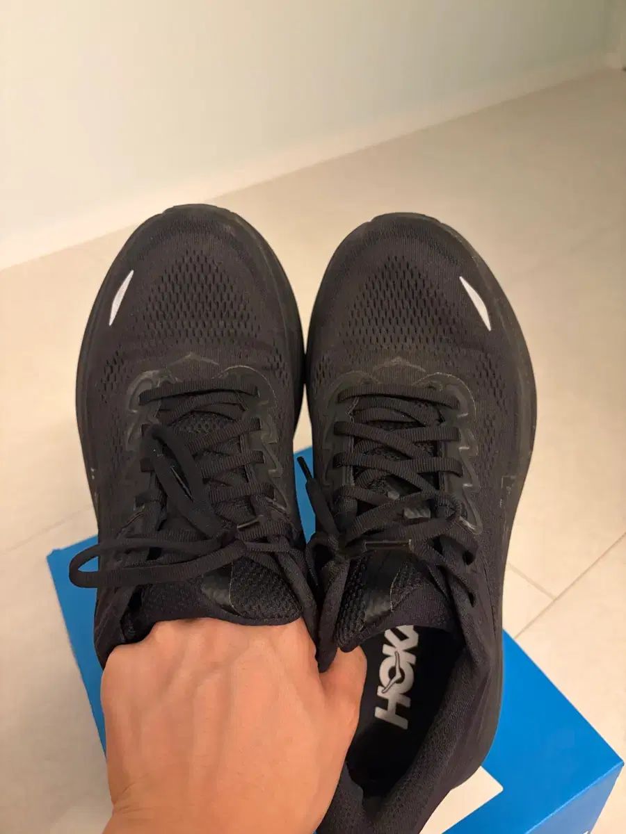 HOKA ONE ONE ボンダイ9 ワイド 270 1162015-BBLC