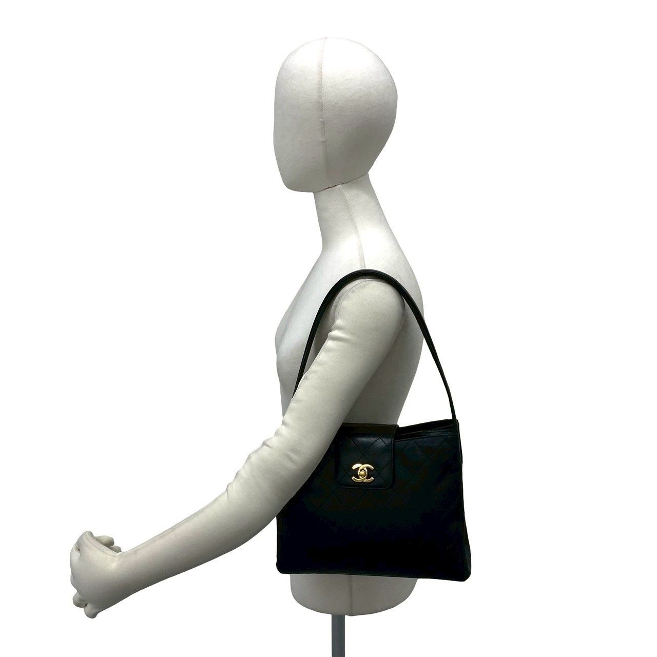 極 美品 カード シール有 5番台 CHANEL シャネル マトラッセ ココ