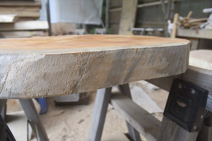 アウトレット ケヤキ(欅)の一枚板 長さ約68cm 幅約52cm 厚さ約6.4cm
