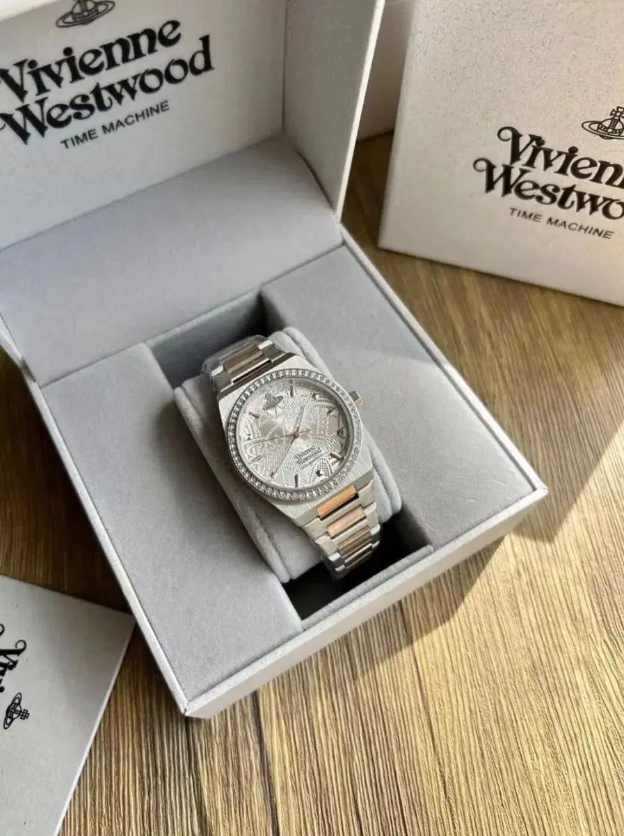 Vivienne Westwood ヴィヴィアン・ウエストウッド 正規品 シルバーGOLD ツートンバンド VV244WSSR
