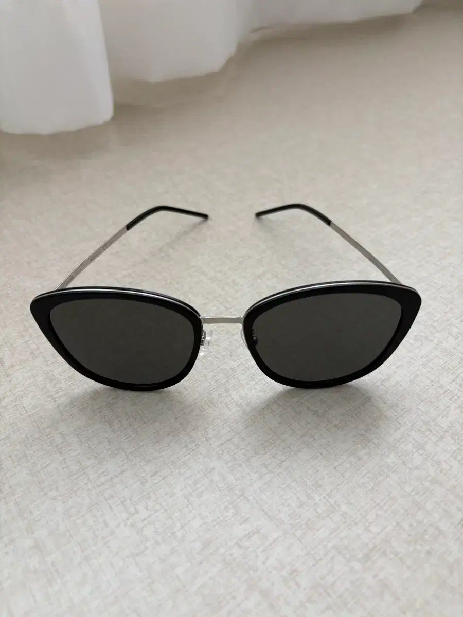 サンローランサングラス