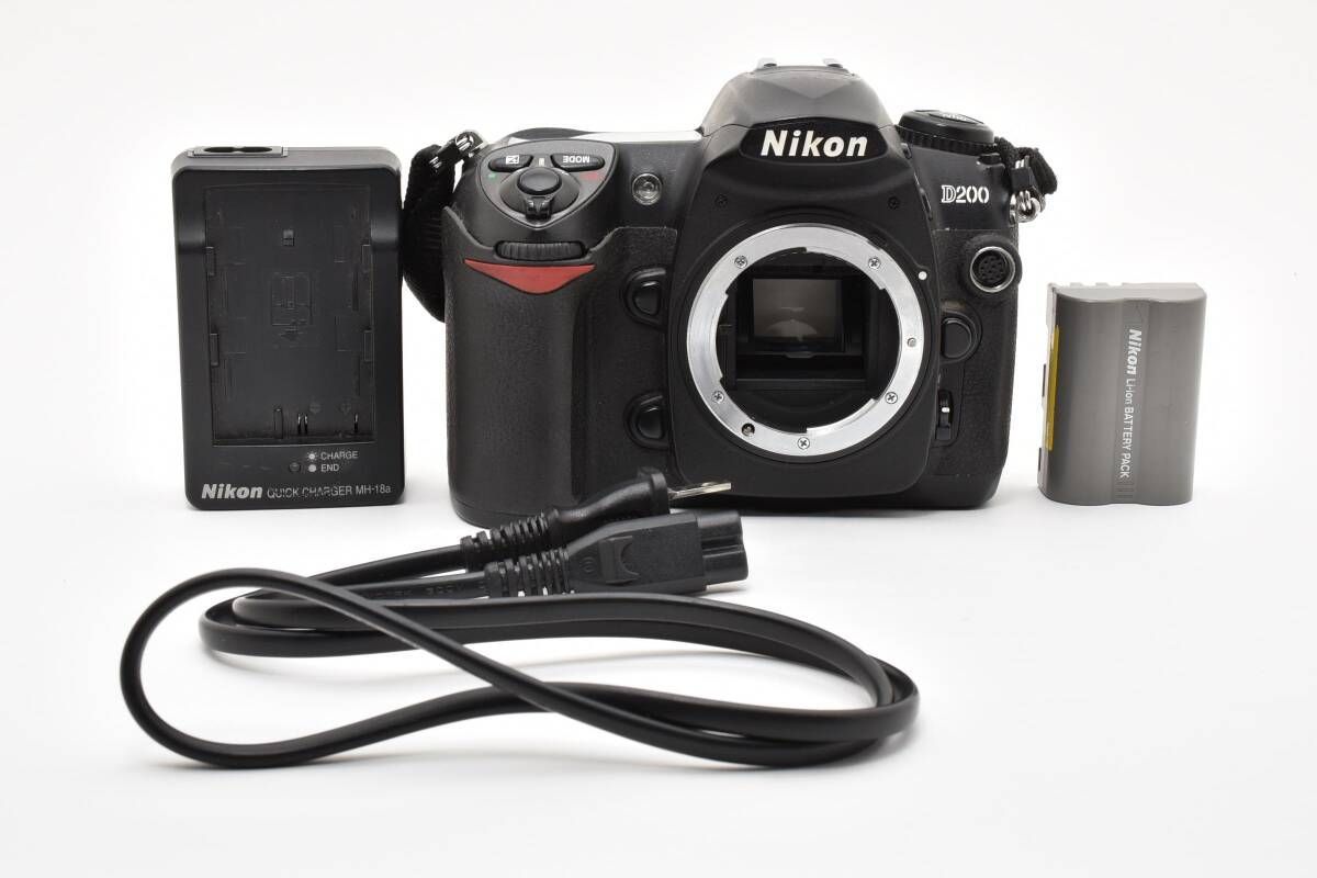 ★良品★ Nikon ニコン D200 ボディ デジタル一眼レフ #K860-3
