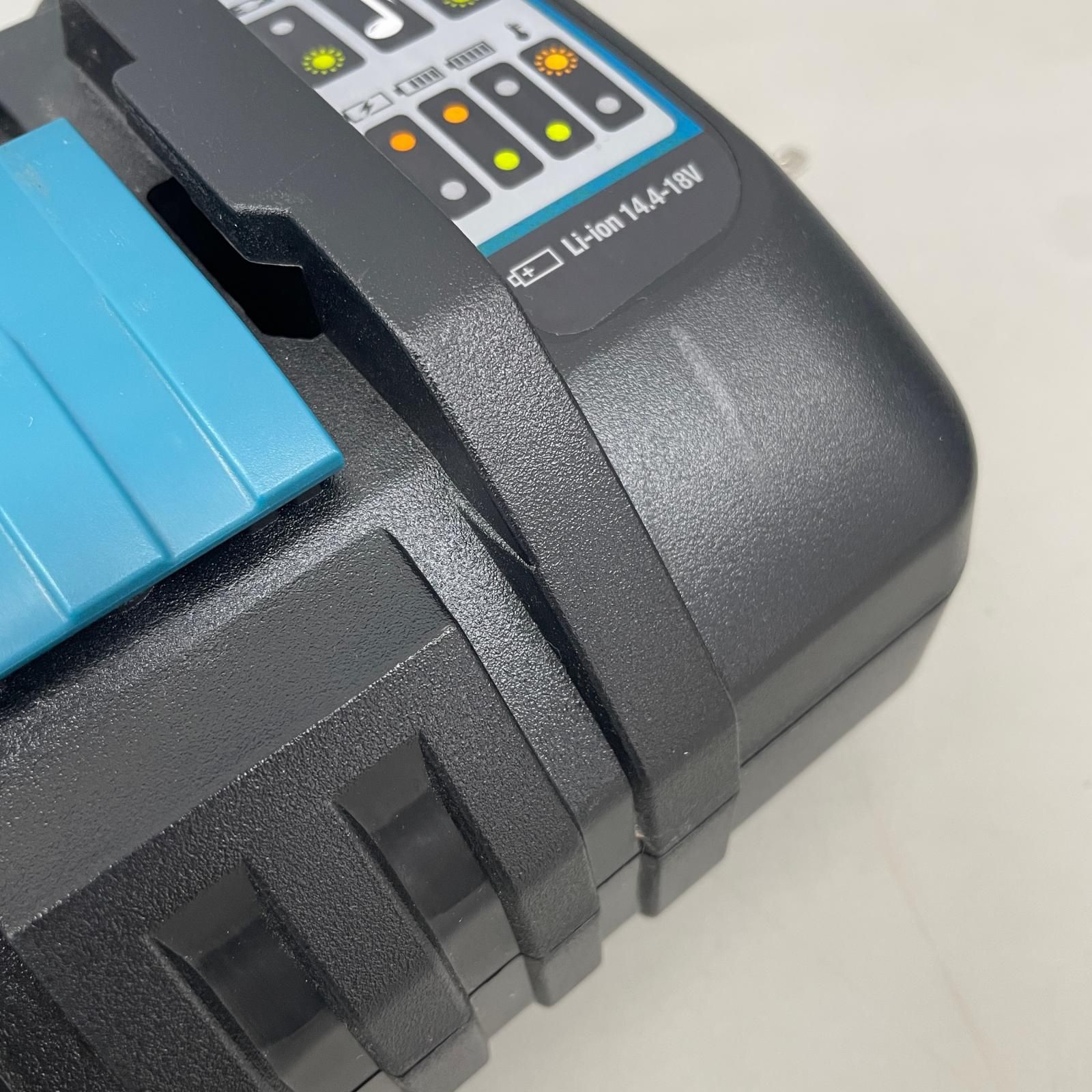 マキタ 互換急速充電器 4口充電器 14.4V 18V対応 DC18SF - メルカリ