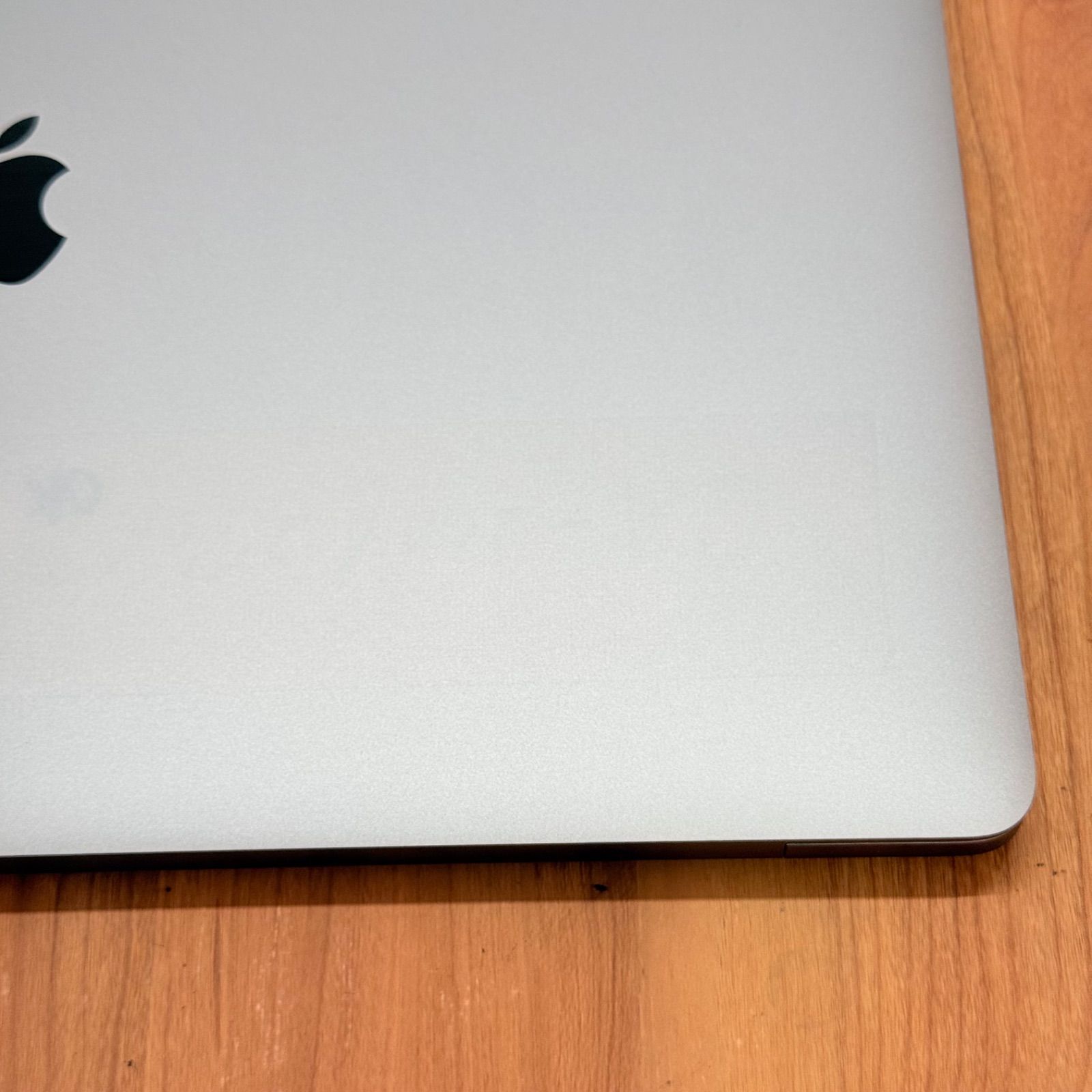 動作確認済】MacBook Pro 16