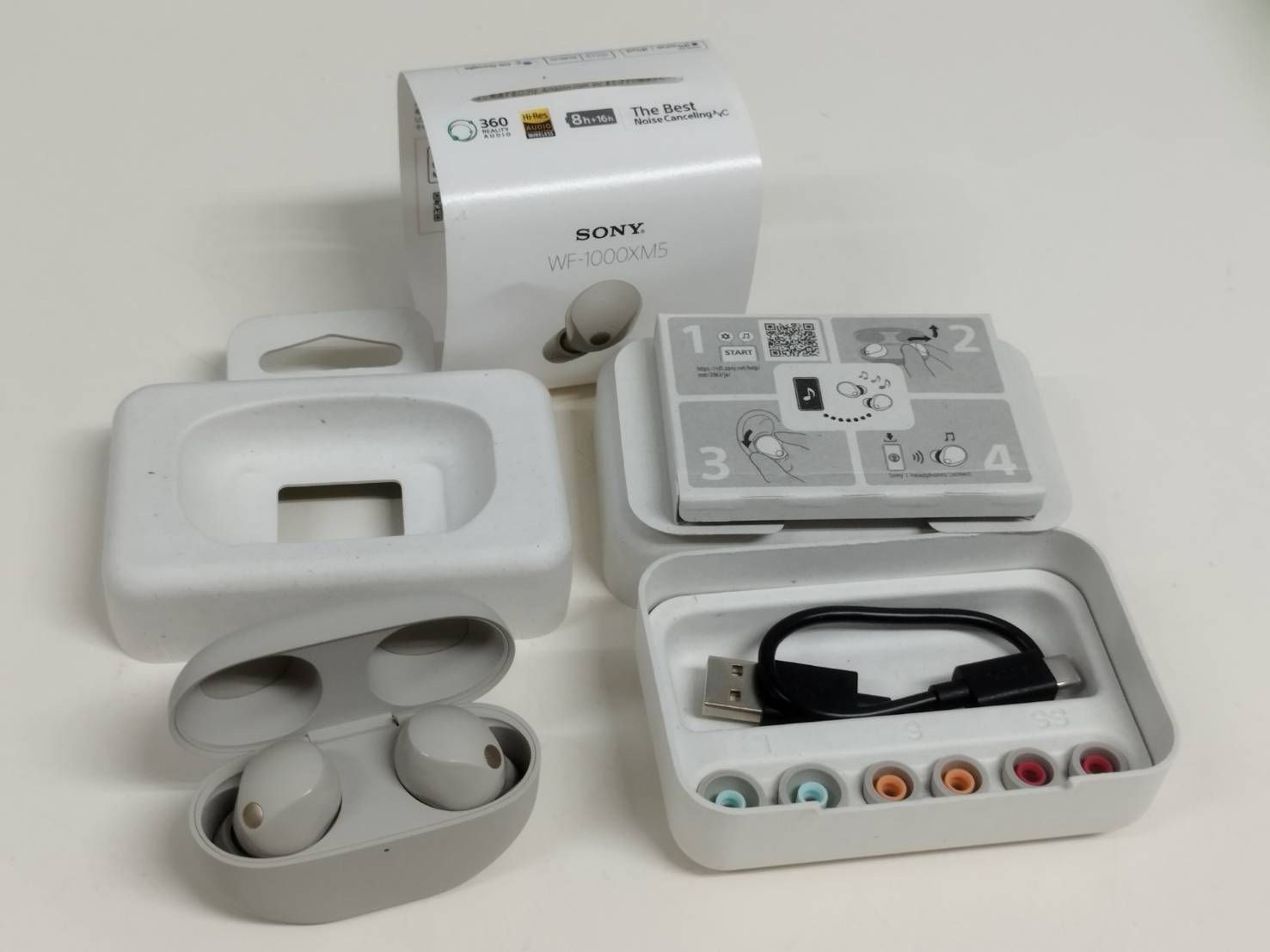 【未使用に近い】SONY WF-1000XM5/YY2963/ワイヤレスイヤホン/プラチナシルバー