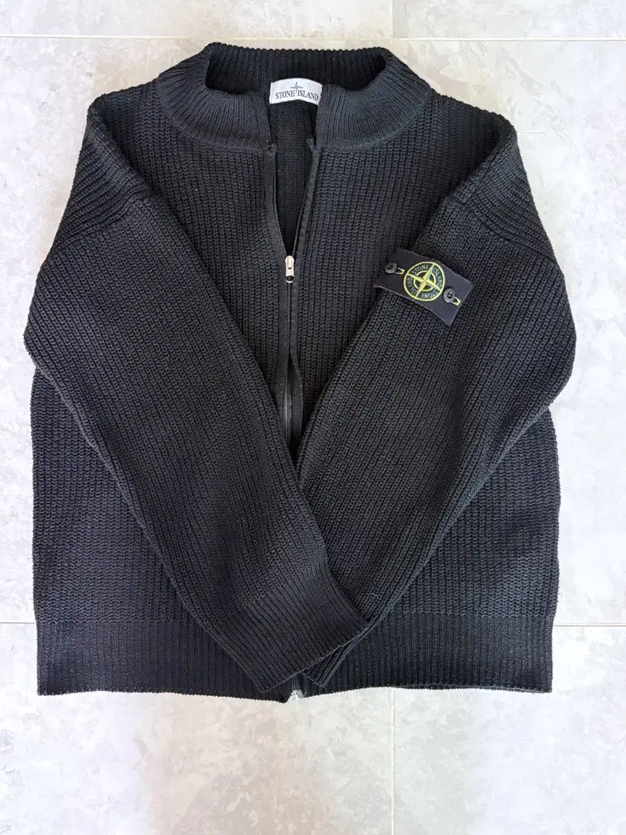 正規品 STONE ISLAND ストーンアイランド ニット ジップアップ ブラック L