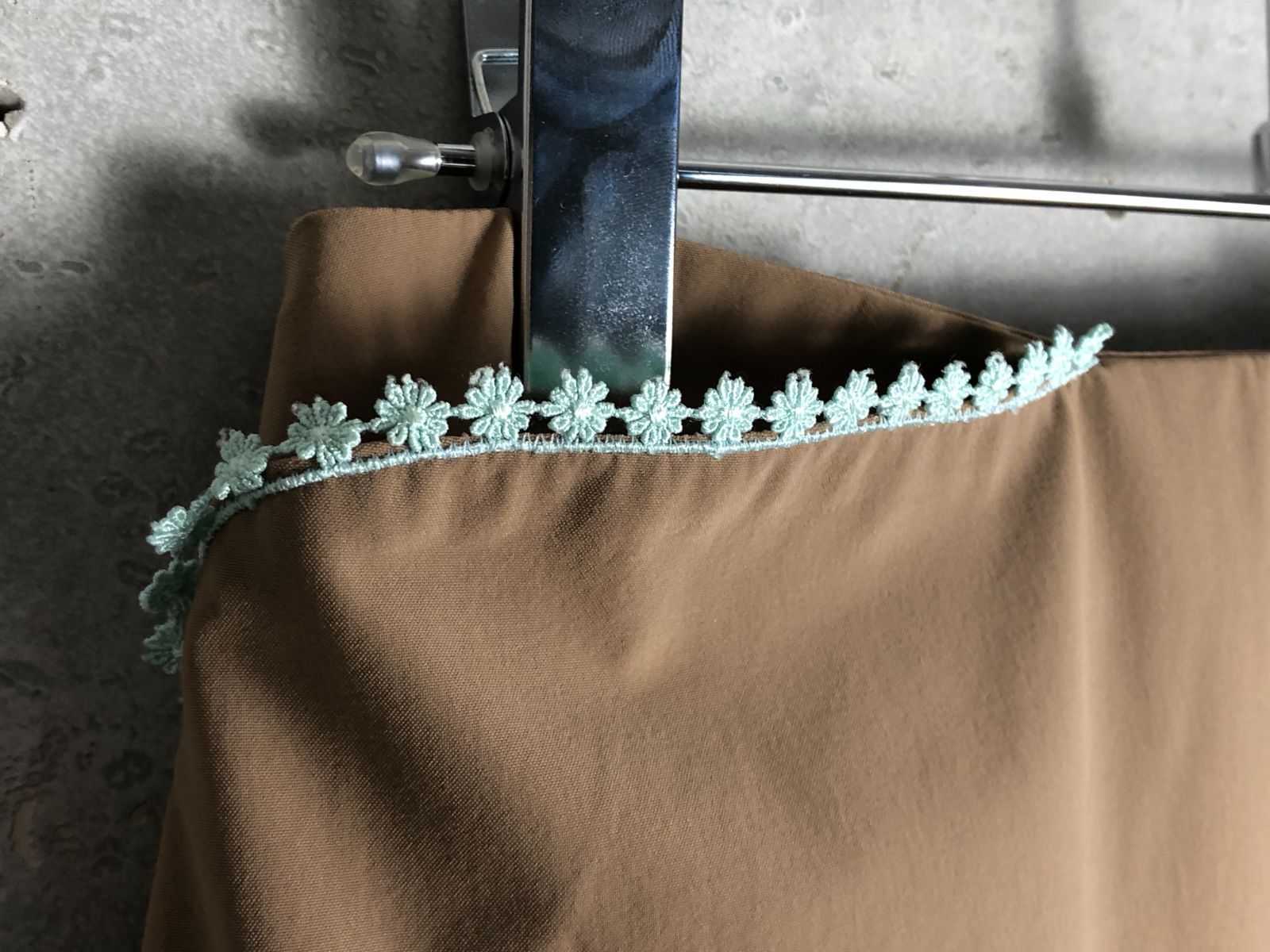 【新品未使用タグ付】ANNA MOLINARI フラワースカートak078 ANNA MOLINARI アンナモリナーリ 花 フラワー レース デザイン