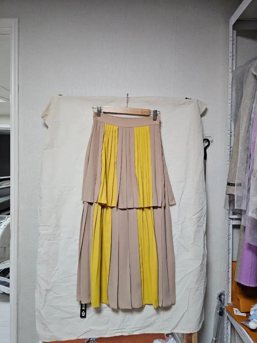 LUCKY CHOUETTE ラッキーシュエトゥ ベージュ イェロー バイカラー プリーツ スカート 36