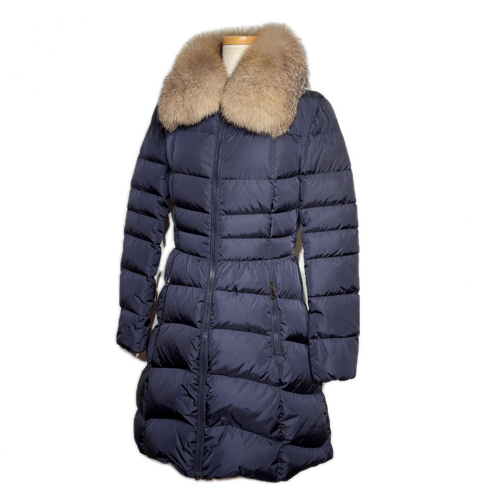 MONCLER モンクレール 衣類 HIRONDELLE GIUBBOTTO ダウンコート 衣料品
