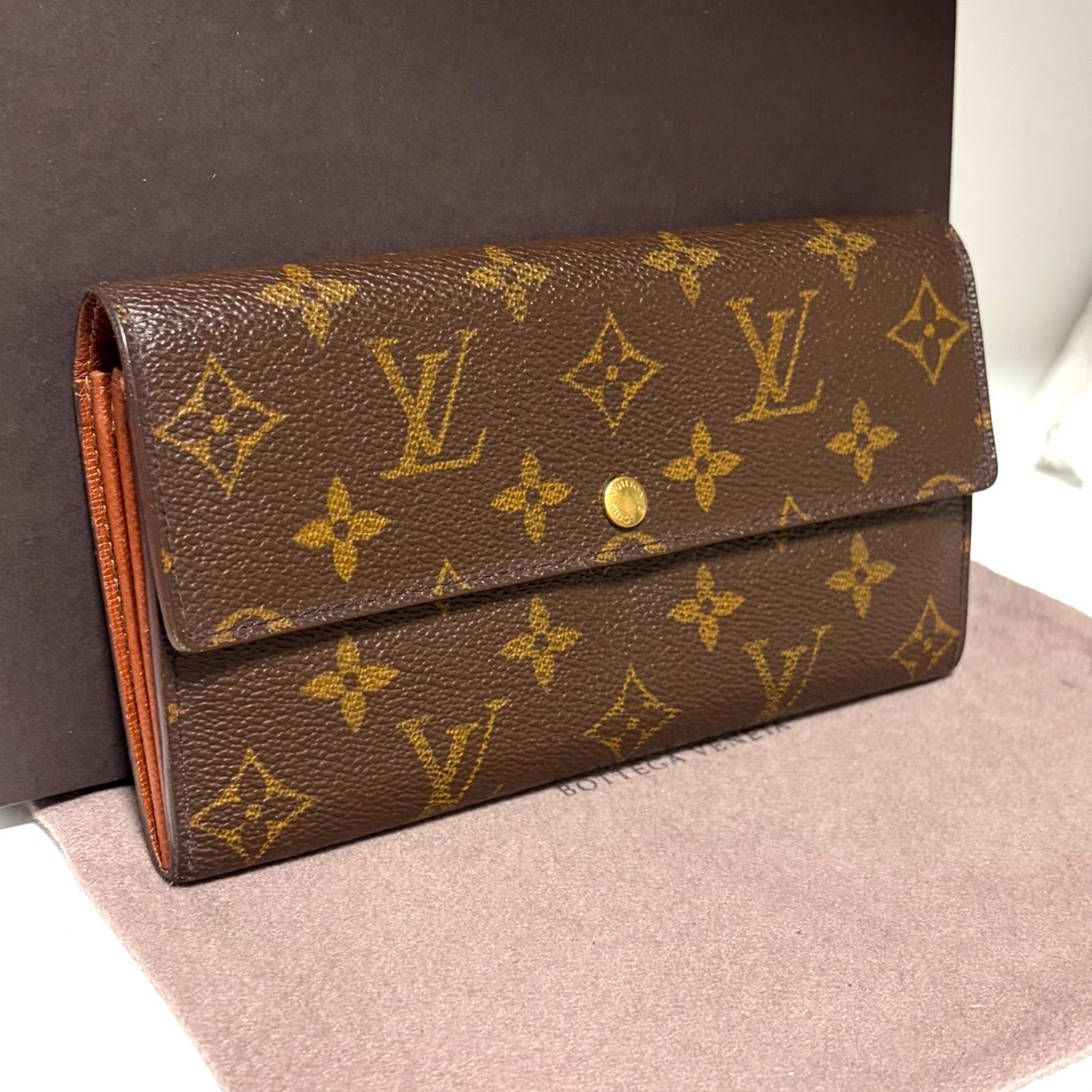 f50 ポルトモネ クレディ　ポルトフォイユ サラ　旧型　Louis Vuitton ルイ ヴィトン 　2つ 折り　二つ折り　フラップ ボタン 式　長 財布　ウォレット　モノグラム