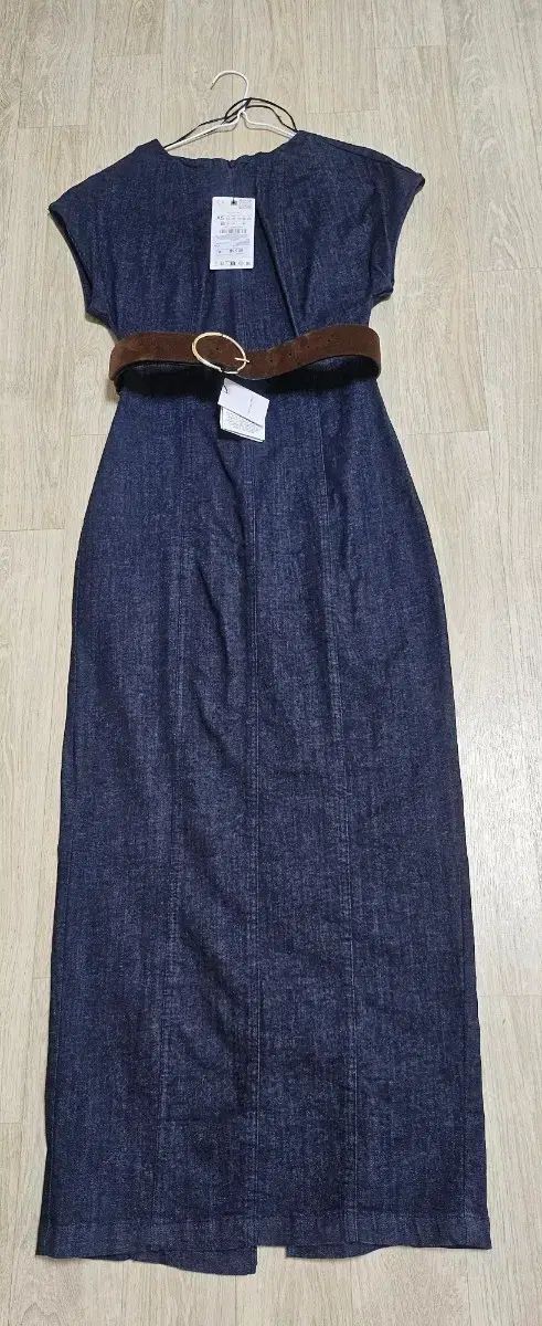 ザラ デニム ONE PIECE ブラウン ベルト 含む (新品)