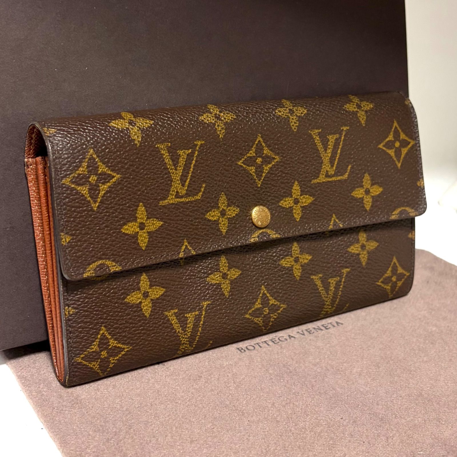 f55 ポルトモネ クレディ　ポルトフォイユ サラ　旧型　Louis Vuitton ルイ ヴィトン 　2つ 折り　二つ折り　フラップ ボタン 式　長 財布　ウォレット　モノグラム