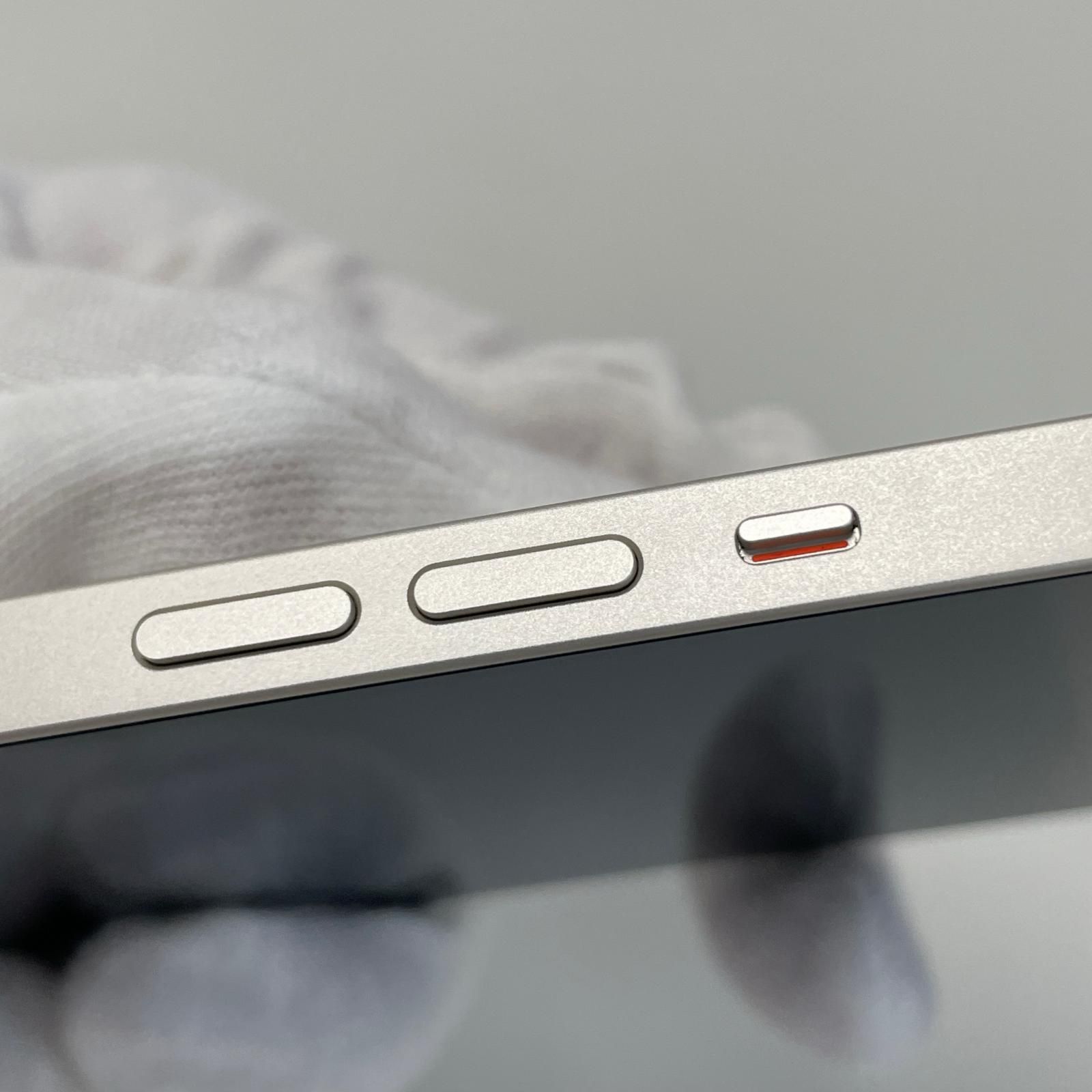 iPhone 13 128GB スターライト softbank SIMロック解除済 - メルカリ