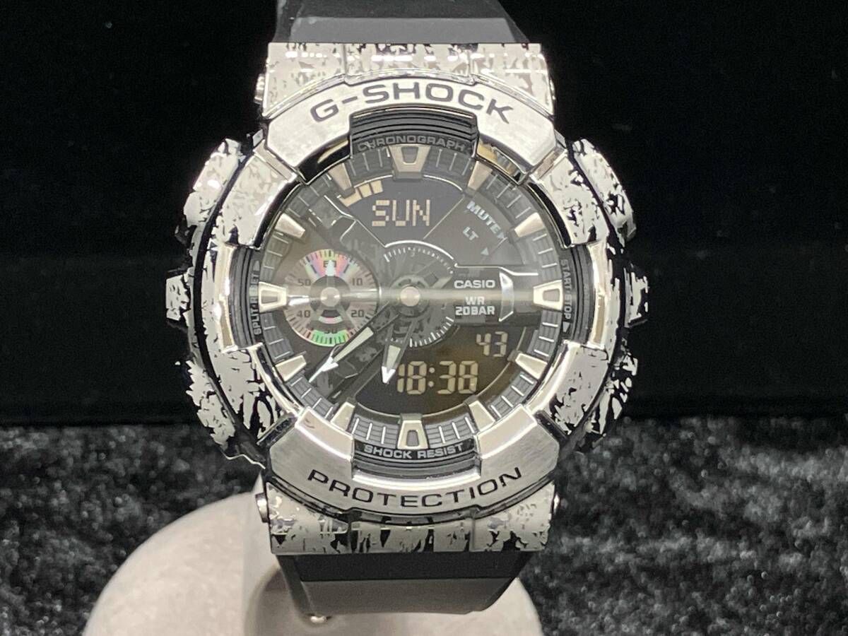 クオーツ　CASIO G-SHOCK GM-110GC-1A 腕時計　カシオ　ジーショック