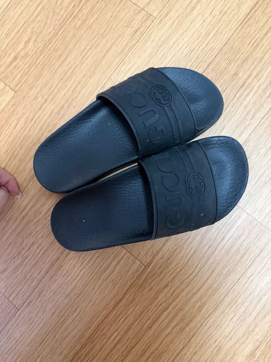 グッチ gucci レディース スリッパ 35 28,657円
