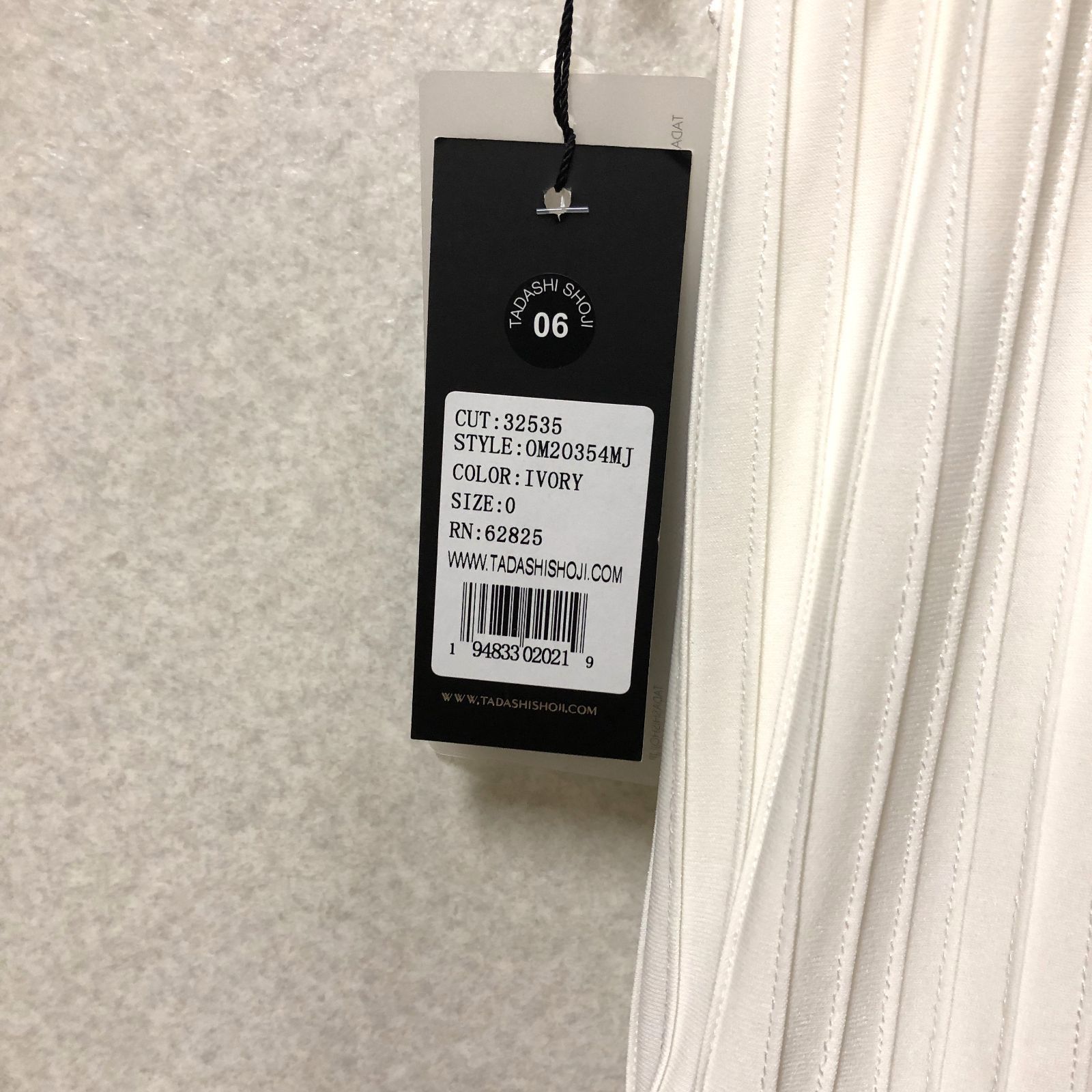 D585 TADASHI SHOJI タダシショージ ノースリーブワンピース サイズ0
