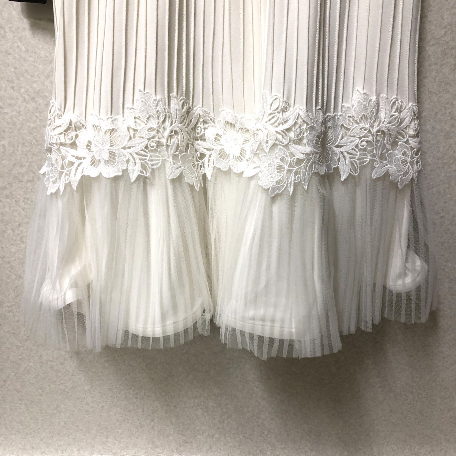 D585 TADASHI SHOJI タダシショージ ノースリーブワンピース サイズ0