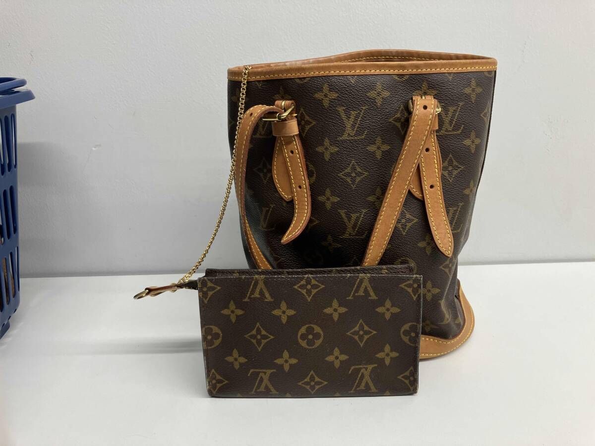 Louis Vuitton トートバッグ モノグラムバケットPM ポーチ付 LOUIS VUITTON モノグラム バケットPM ポーチ付き M42238 トートバッグ