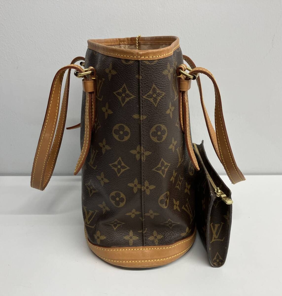 Louis Vuitton トートバッグ モノグラムバケットPM ポーチ付 LOUIS VUITTON モノグラム バケットPM ポーチ付き M42238 トートバッグ
