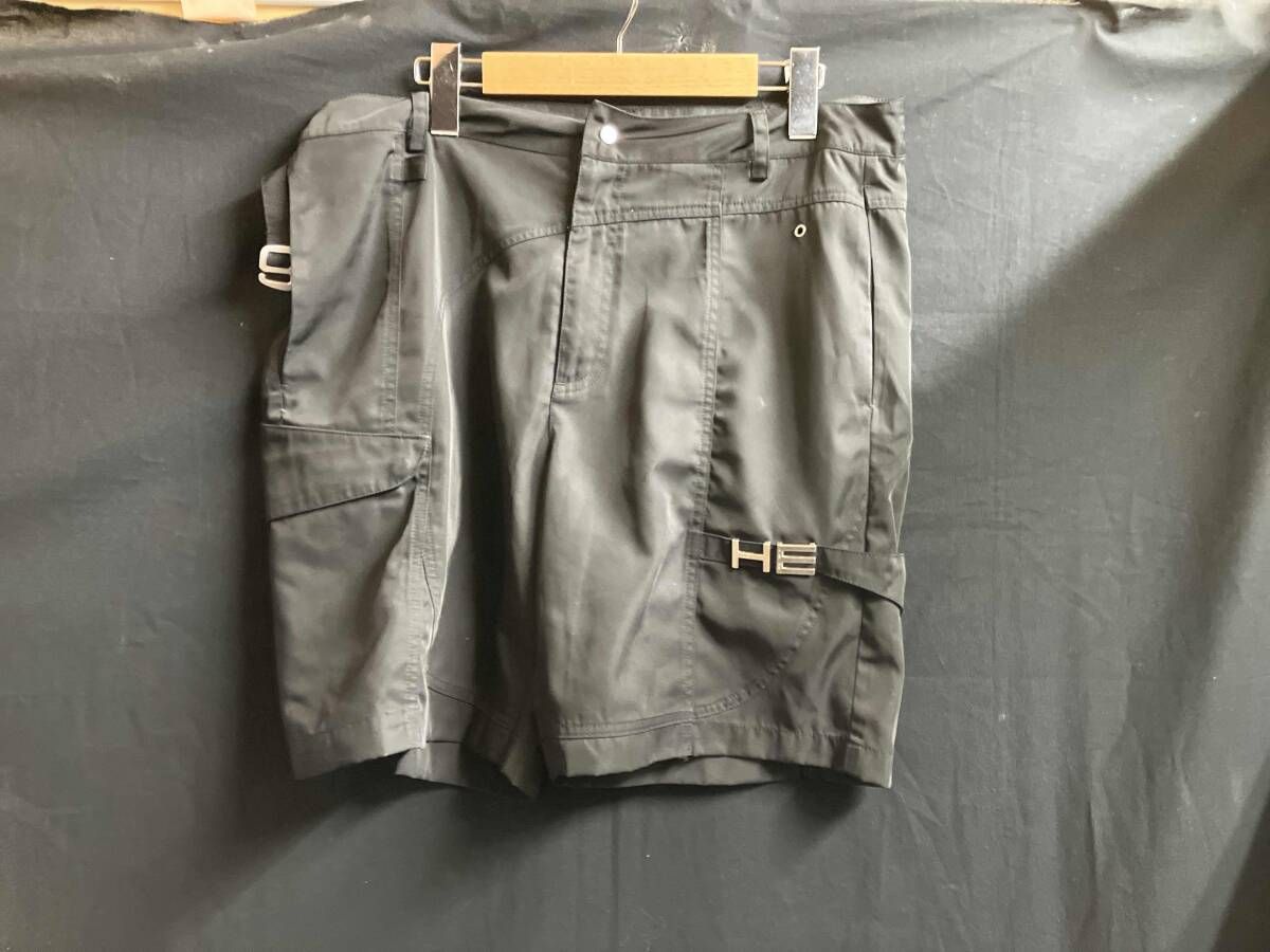HELIOTEMIL ヘリオットエミルMINIMAL CARGOSHORTS ブラック　ハーツパンツ　サイズ50