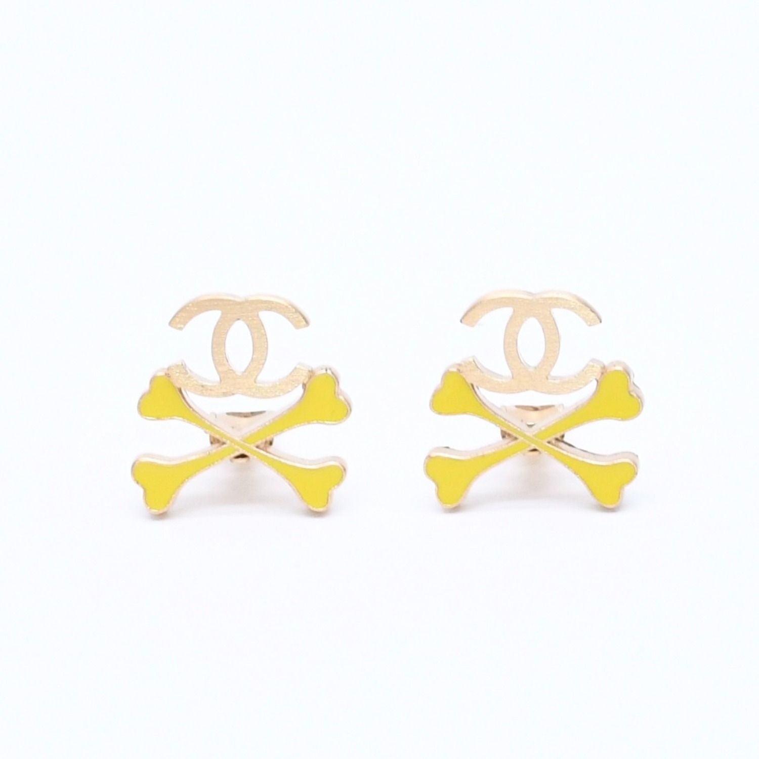 極美品 CHANEL シャネル ココマーク クロスボーン クリップオン イヤリング 03P刻印 メタルゴールド イエロー 重量6.74g 両耳用 アクセサリー フランス製 中古 4c074872