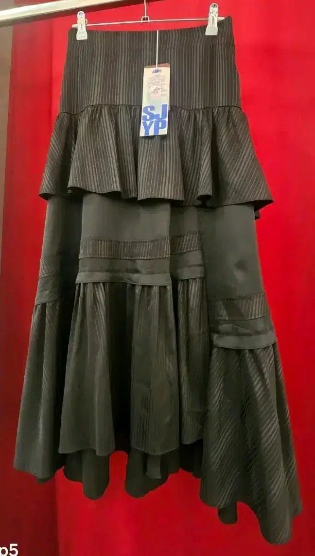 SJYP ブラック ストライプ フリル スカート S(2) タグ付き 新品