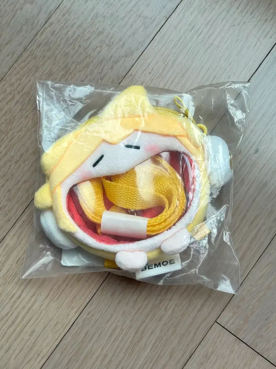 bemoe 鏡音レン わぁんポーチ uwa
