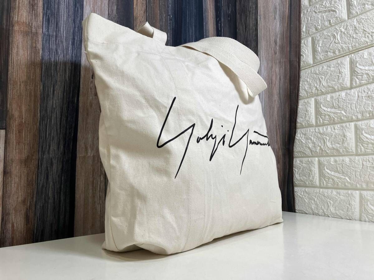 Yohji Yamamoto ヨウジ ヤマモト ロゴプリント オフホワイト キャンバス トートバッグ