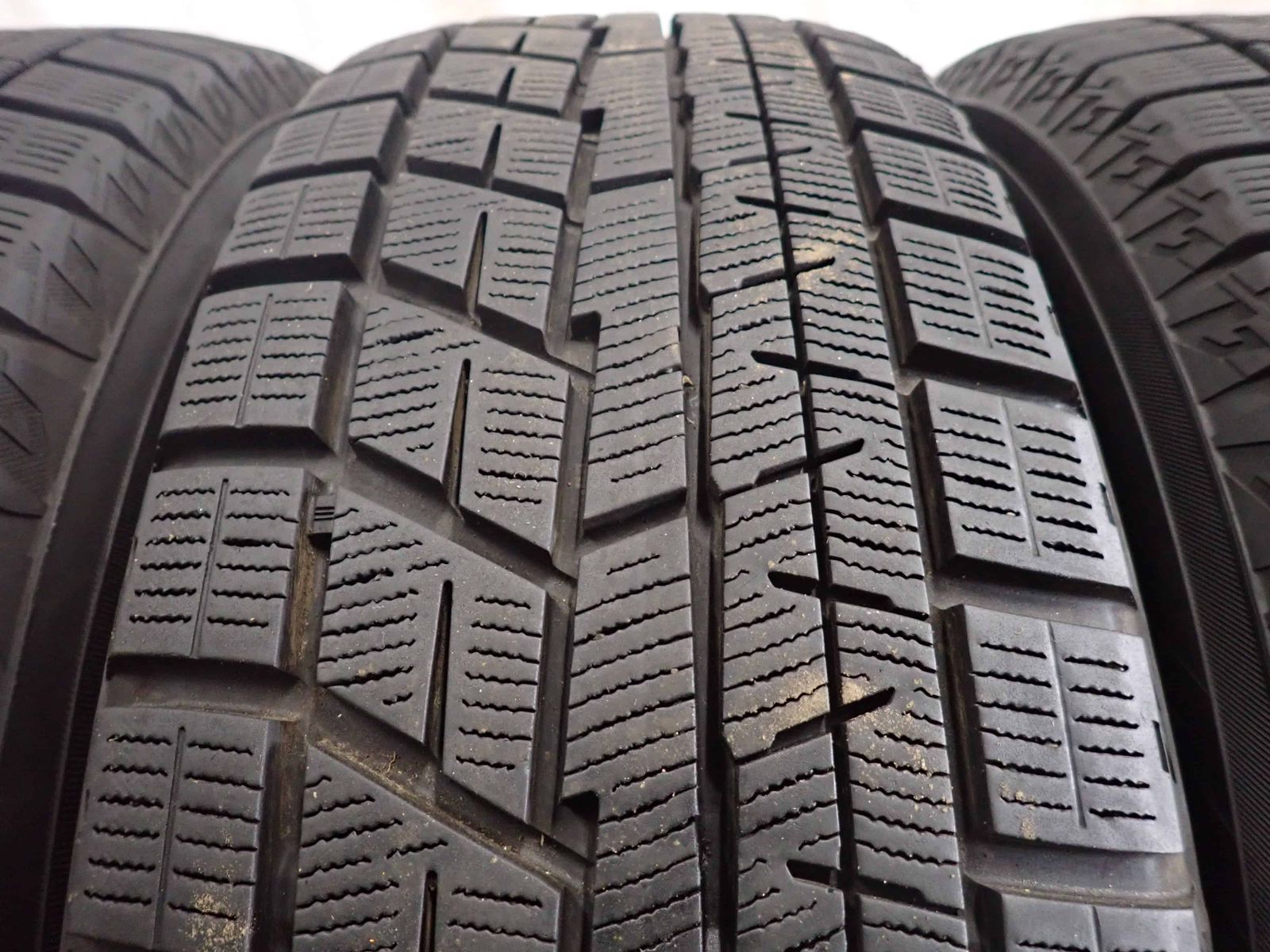 冬4本SET 会社宛送料無料 205/65R15 94Q ヨコハマ アイスガード IG60 
