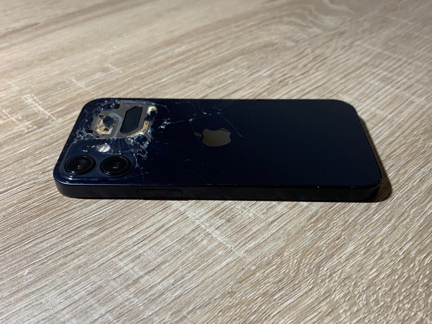 iPhone 12 mini ブラック ジャンク品【ネ】 - メルカリ