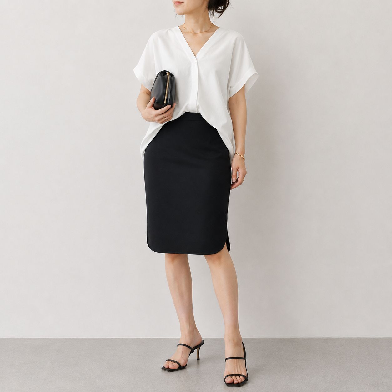 Deuxieme Classe ドゥーズィエムクラス☆トリアセジョーゼットペンシルスカート 36 ネイビー 両サイドスリット ラウンド