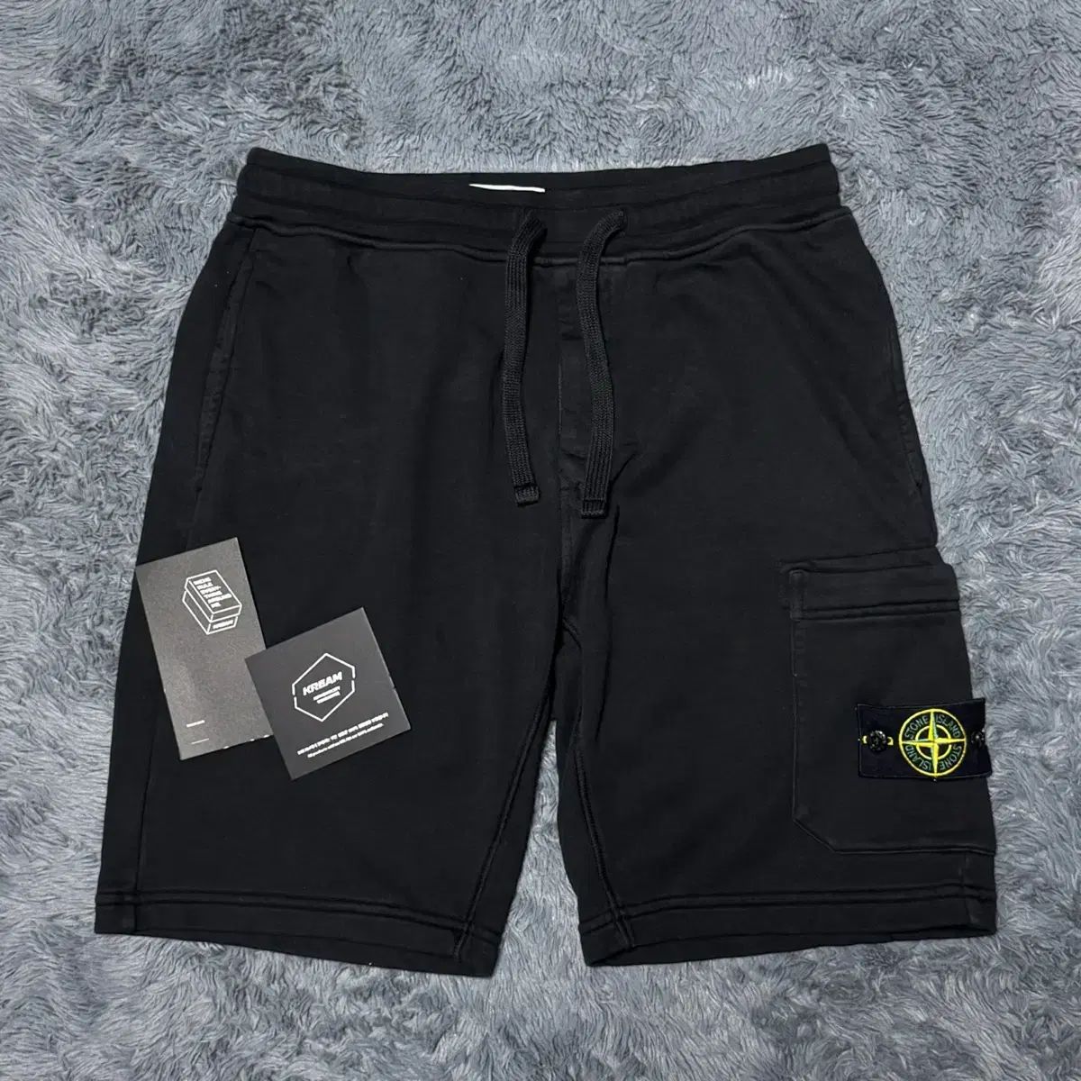 25年式 / M STONE ISLAND ストーンアイランド ハーフパンツ ブラック