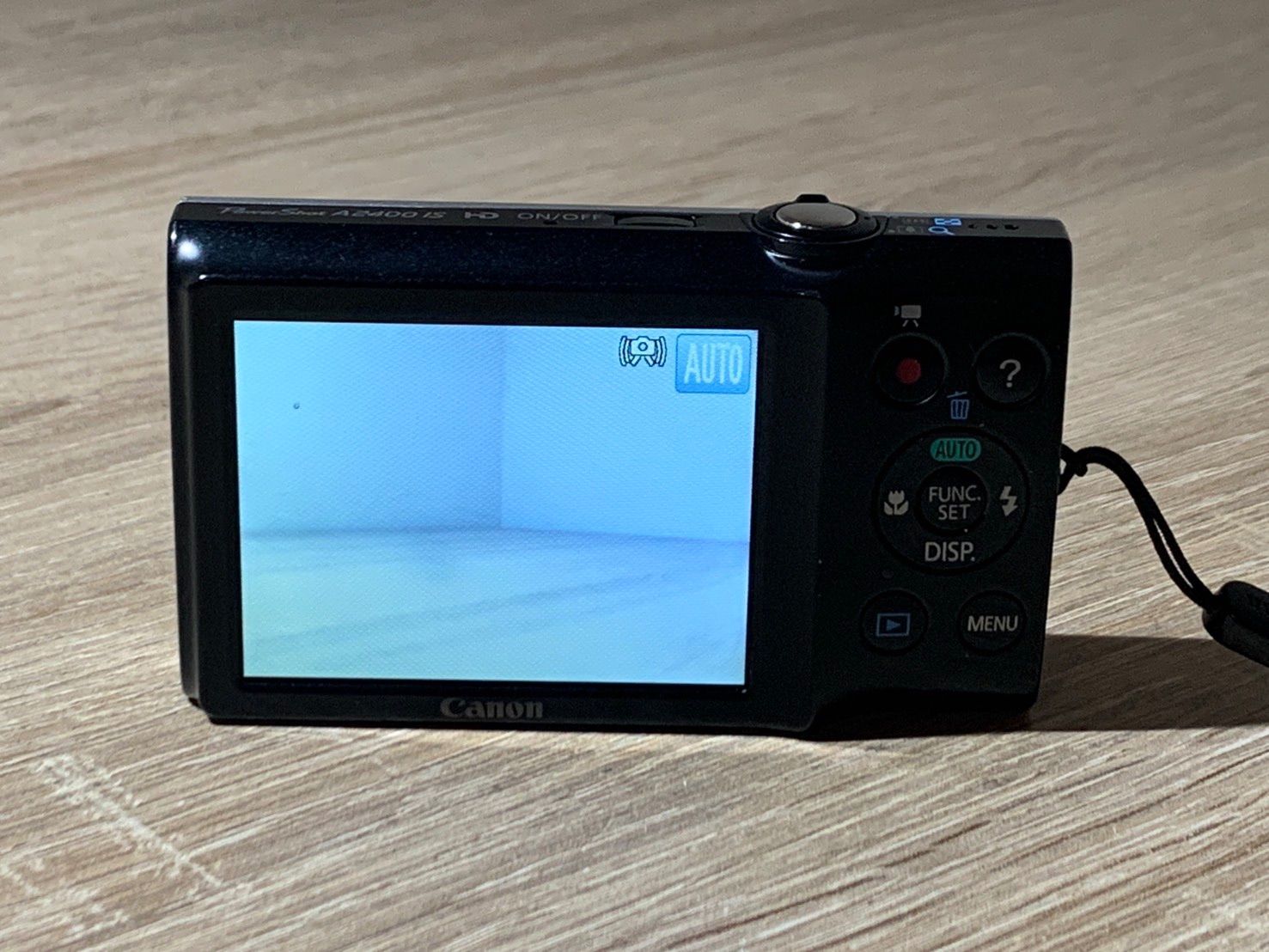 Canon A2400 IS コンパクトデジタルカメラ ジャンク 1992 Canon PowerShot A2400 IS シルバー ジャンク品 デジカメ【ネ