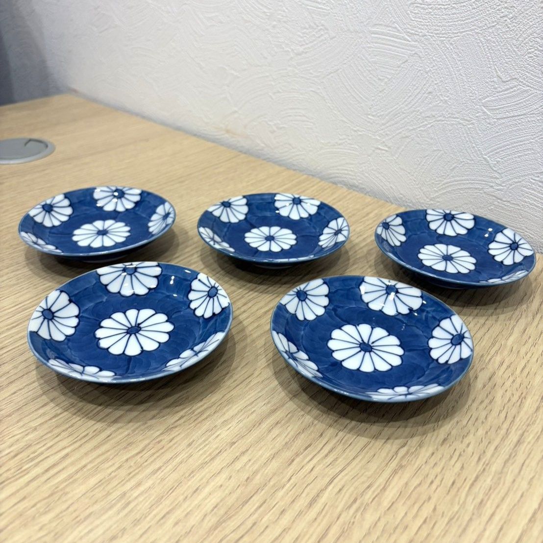 源右衛門 染付濃菊文 皿 5客 - メルカリ