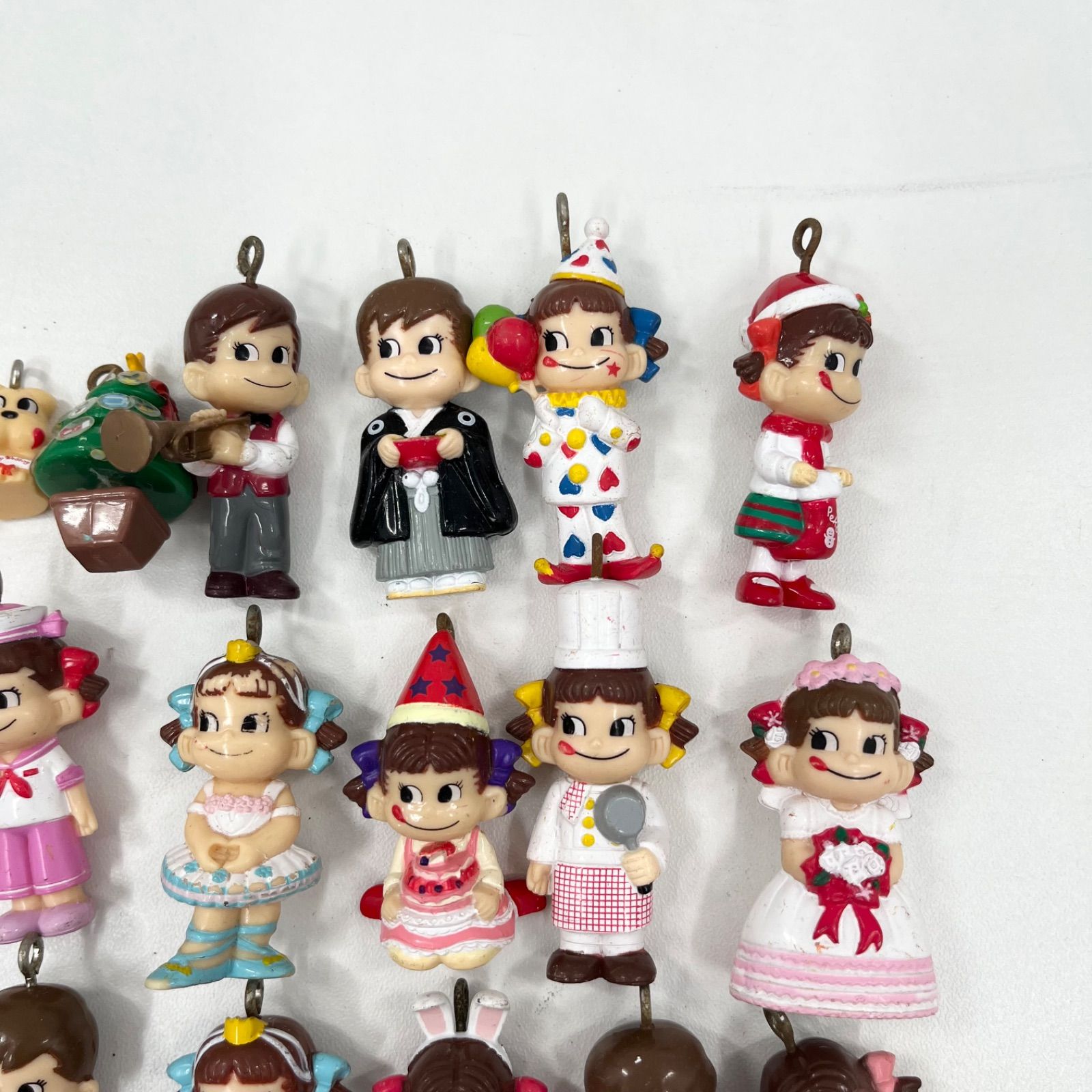 ペコちゃんキーホルダーセット まとめ売り 不二家 ペコちゃん マスコット キーホルダー まとめ売り 26点 - メルカリ
