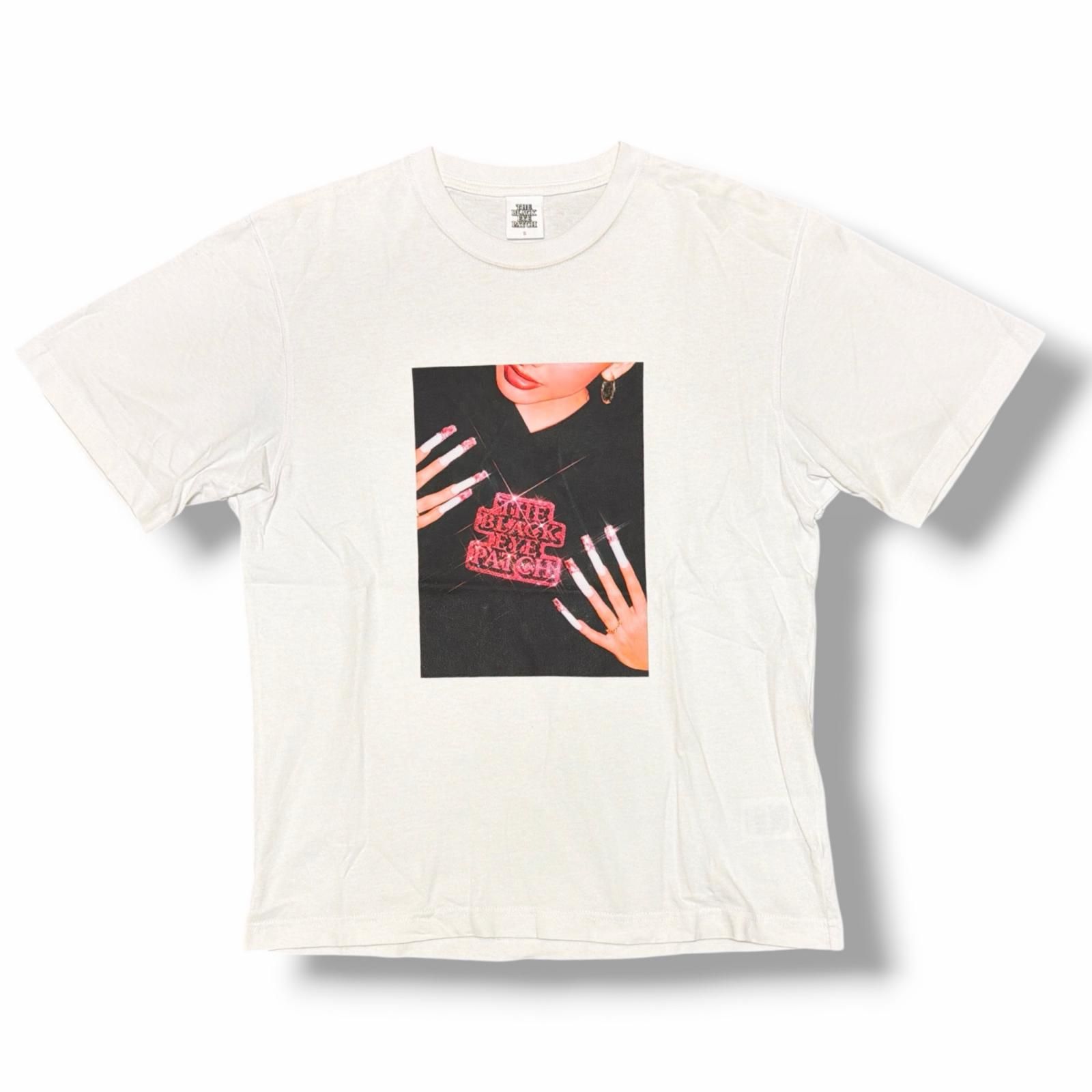 トップス BlackEyePatch FRONT ROW GEM PHOTO TEE BlackEyePatch 25SS Front Row Gem Photo Tee フロントロウ ジェム