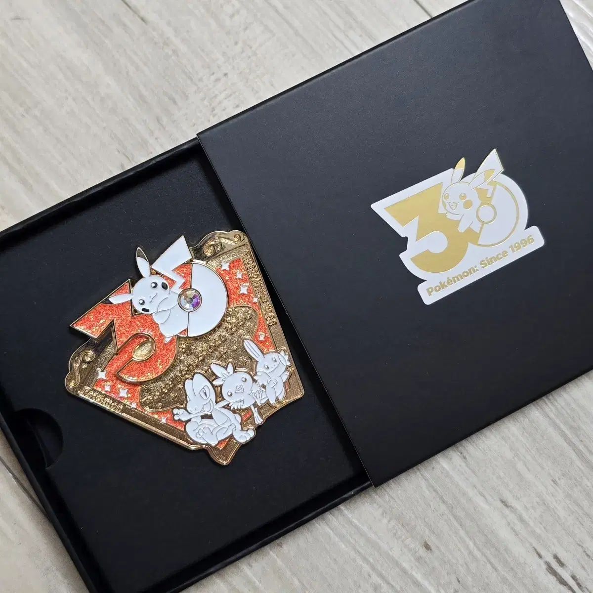 ポケットモンスター 30周年 記念 バッジ 5月