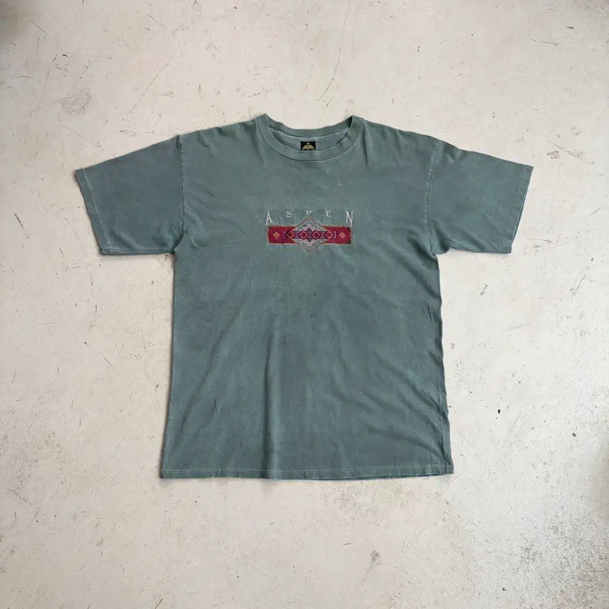 90s USA ASPEN ヴィンテージ インディアン 刺繍 半袖Tシャツ L