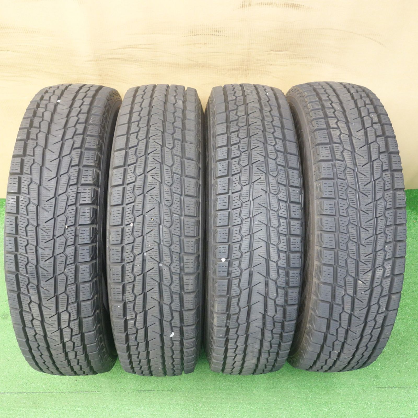 バリ溝!9分◎三菱 パジェロミニ 純正 175/80R15 スタッドレス バリ溝!9分◎三菱 パジェロミニ 純正 175/80R15 スタッドレス