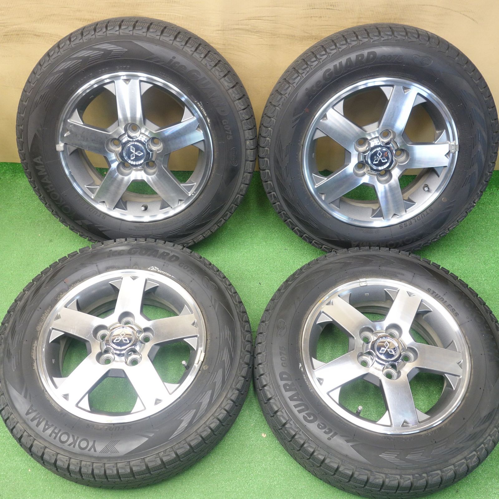 バリ溝！9分◎三菱 パジェロミニ 純正 175/80R15 スタッドレス